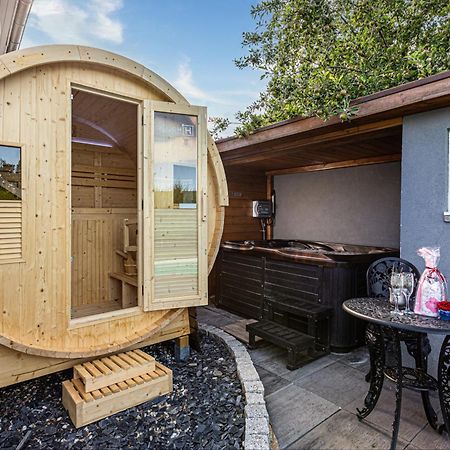 Gites Spa Strasbourg - Studio Romantique, Jacuzzi, Sauna, Terrasse Privee Furdenheim エクステリア 写真