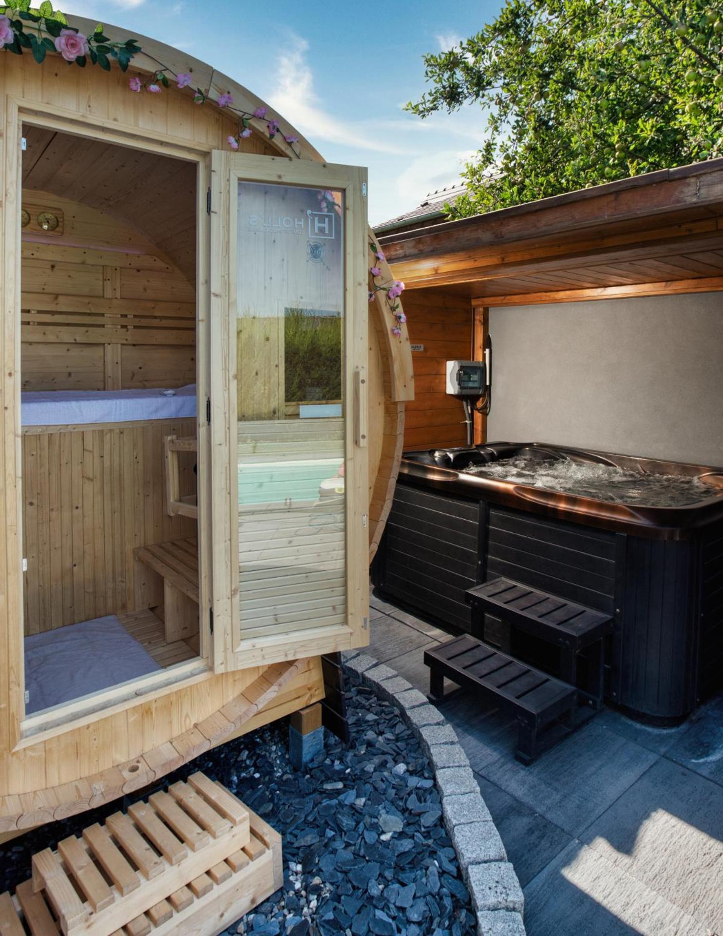 Gites Spa Strasbourg - Studio Romantique, Jacuzzi, Sauna, Terrasse Privee Furdenheim エクステリア 写真