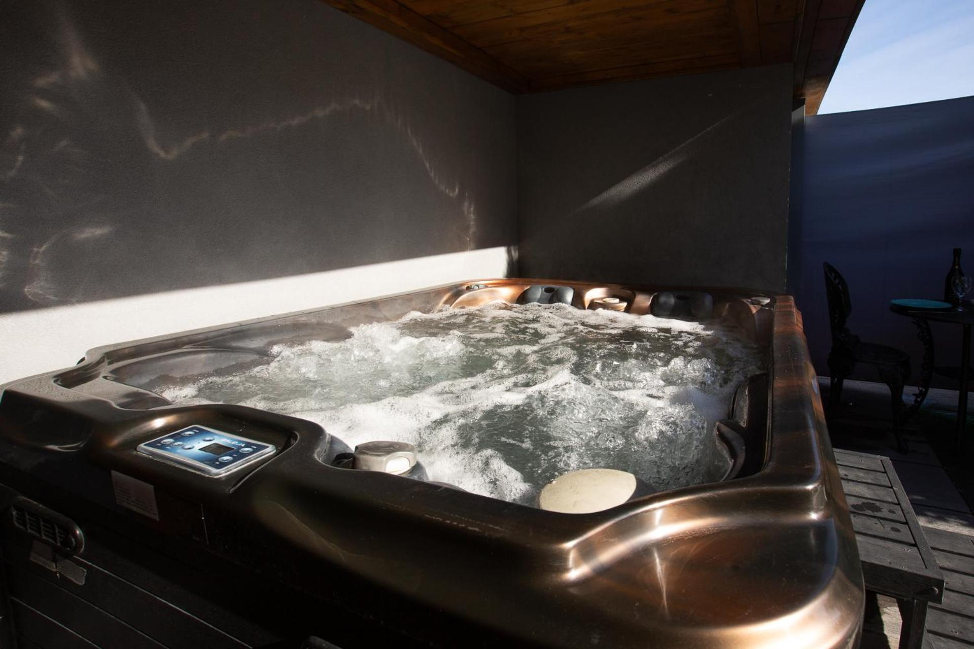 Gites Spa Strasbourg - Studio Romantique, Jacuzzi, Sauna, Terrasse Privee Furdenheim エクステリア 写真