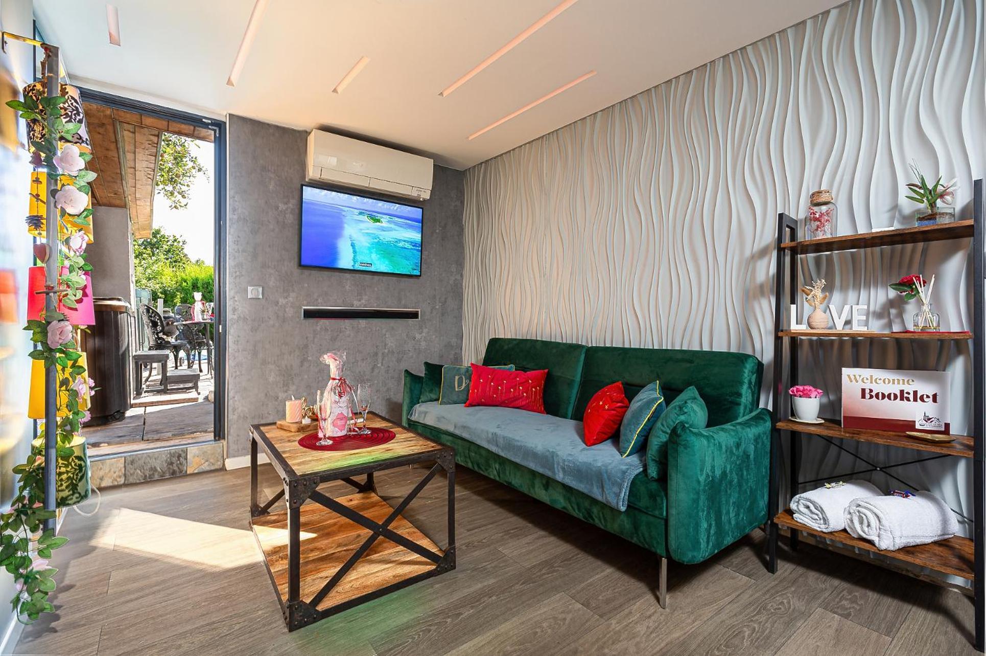 Gites Spa Strasbourg - Studio Romantique, Jacuzzi, Sauna, Terrasse Privee Furdenheim エクステリア 写真
